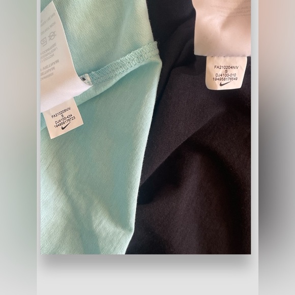 Nike Graphic Tees Women’s Size Small Bundle of 2 Black Blue Cotton Short Sleeve - Picture 5 of 6